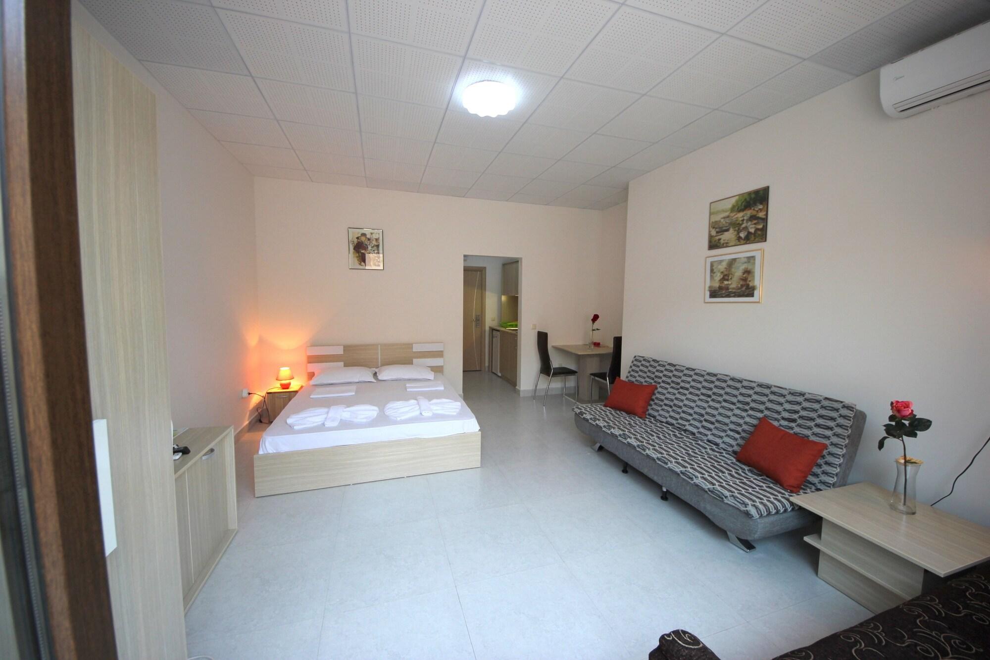 Menada Tarsis Apartments Sunny Beach Exterior photo